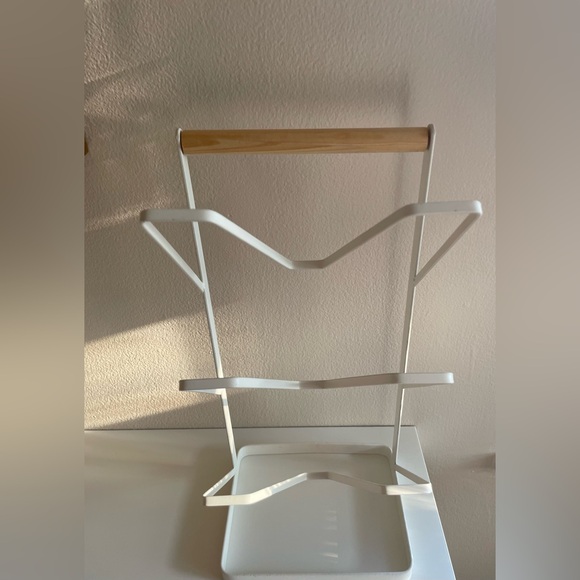 White Metal Rack - Picture 6 of 9